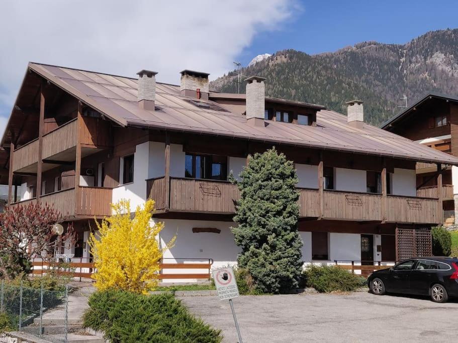 Appartamento Comodo E Curato Per Famiglie Pieve di Cadore Exterior photo